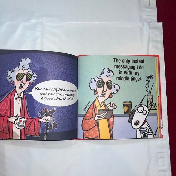 30 years of Maxine An Anniversary Retrospective ILLUSTRATED HARDCOVER BOOK NEW - Picture 4 of 10